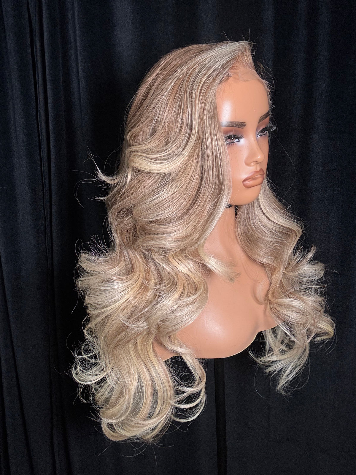 26” Side Part Savannah